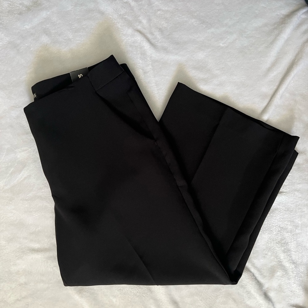 NWT Express Cropped Straight Leg Slacks - Picture 3 of 6